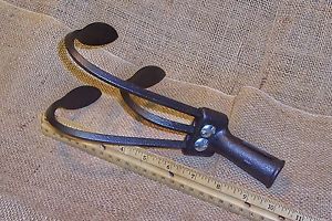 Old 3 Tine Garden Cultivator Primitive Antique Country Farm Weeding Hoe Tool