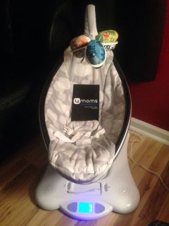 4MOMS Mamaroo Infant Baby Bouncer Swing