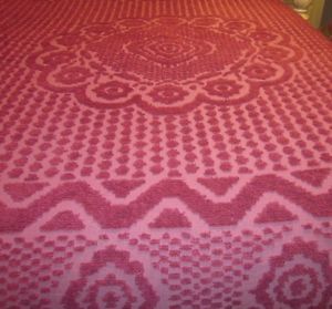 Beautiful Raspberry Chenille Bedspread 93" x 116"