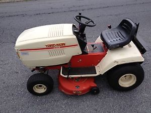 Yardman LT12 38 Riding Mower Lawn Garden Tractor Rear Bagger Briggs