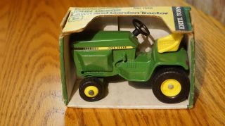 Ertl John Deere Lawn and Garden Tractor