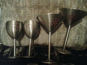 James Bond Fathers Day Stainless Steel Martini Wine Glasses in Freezer Chest