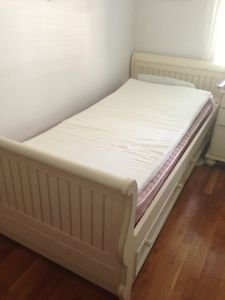 Ethan Allen Twin Size Trundle Bed Off White