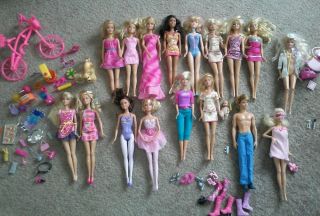 Huge Lot 18 Barbie Dolls Clothes Clothing Accessories Dog Baby Shoes