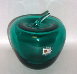 Blenko Teal Green Blown Art Glass 4 1 2" Paper Weight Apple