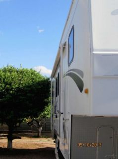 2005 Northwood Arctic Fox 29' Fifth Wheel with 2000 Ford F 350 Dually XLT