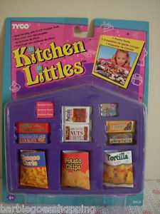 Barbie Tyco Kitchen Littles Snack Pack Food Setting RARE Food Mart Accessory