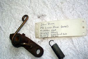 John Deere Sabre Scotts Repair Parts PTO Lever Arm M124380 Hook GX10707 Spring