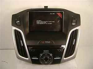 2013 Ford Focus Am FM CD Navigation Radio w Dash Bezel Screen