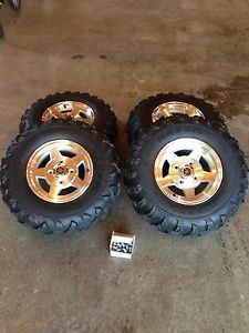 Yamaha Rhino SE Wheels Very Good Condition with Maxxis Tires