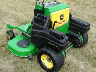 John Deere 667A Stander Commercial Zero Turn Lawn Mower