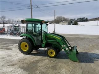 John Deere 3320 4x4 Tractor with Cab and Loader 170 Hours Very Nice
