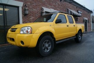 Nissan Frontier XE Crew Cab Pickup 4 Door