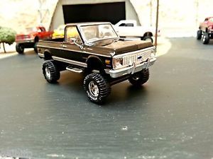 Awesome Custom Truck 1972 Chevy C 10 Lifted Short Bed Pickup Ertl DCP Farm Toy