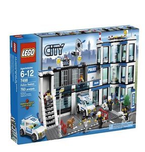 Lego City Police 7498 Figures Sets Toys Police Station Brand New SEALED Box
