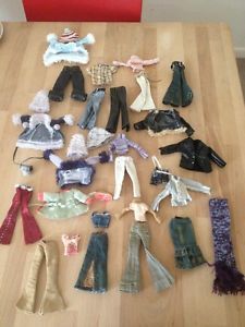 Huge Bratz Dolls Clothing Shoes Handbags Accessories Lot EXC 65 Pcs
