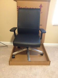 Steelcase Think Office Chair Leather in Black Aluminum Base