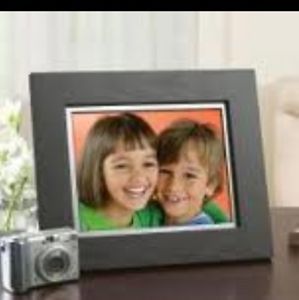 Brookstone My Life AH1212 B Digital Picture Frame on PopScreen