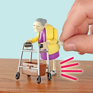 Racing Grannies Wind Up Toys Set of 2 Funny Wind UPS