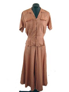 Magnificient Vintage 40s B H Wragge 2 Piece Polka Dot Dress Suit Skirt Top