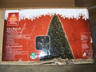 Home Accents Holiday 7 5 ft Pre Lit Wesley Pine Christmas Tree Does not Light