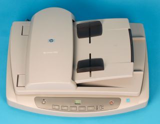 HP ScanJet 5590 Digital Flatbed Scanner L1910A 018855000090