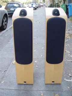 Pair of 704 Main Stereo Floor Standing Speakers Great Sound 