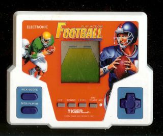 1990s Play Action Football Tiger Electronic Handheld LCD Arcade Video Game R