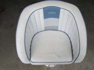 Used Pedestal Chair Captains Seat Invader 1987 White Marine Boat Captian
