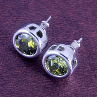 LL1436 Stud Earring Marvelous Green Peridot Silver 18K White Gold Plated Jewelry