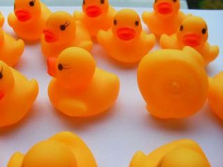 20 Pcs Baby Kids Children Bath Toy Cute Rubber Race Squeaky Duck Ducky Yellow