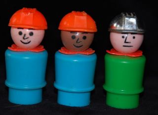 Vintage Fisher Price Little People Lot Construction 943