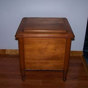 16½” Tall Wood Old Potty Chair Chamber Pot Commode