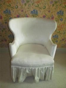Ethan Allen Estate Balloon Back Ruffled Skirt Accent Chair to Be re Upholstered