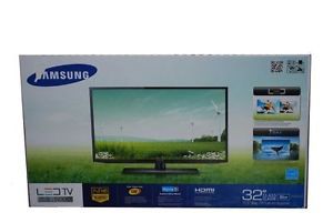Samsung UN32EH5000F 32" 1080p 120 Clear Motion Rate HD LED LCD Television