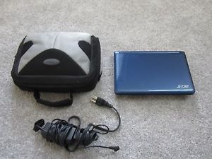 Acer Aspire One Netbook Blue w Case Charger