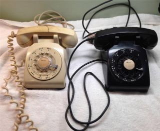 Lot of Two Western Electric Bell Telephones 8 53 12 55 Cream Black