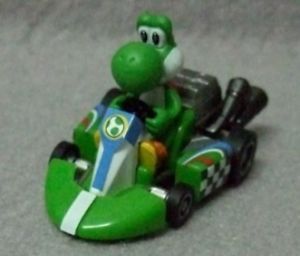 Japan Toy Nintendo Mario Kart Wii Characters Figure Pull Back Car Yoshi