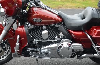 2009 Red Hot Sunglo Harley Davidson Electra Glide Ultra Classic Flhtcu EXTRAS