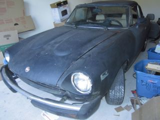 Fiat 124 Spider 1982 Complete Lots of Extra Parts Great Engine Transmission