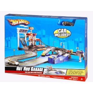 Hot Wheels Deluxe City Hot Rod Garage Playset