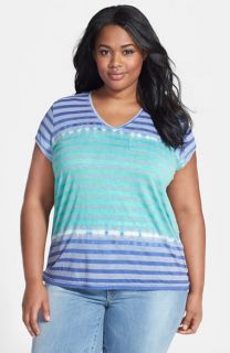 Two by Vince Camuto Feeder Stripe Tie Dye V Neck Tee (Plus Size)