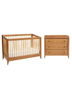 Highland 4 in 1 Crib & 3 Drawer Dresser by DaVinci